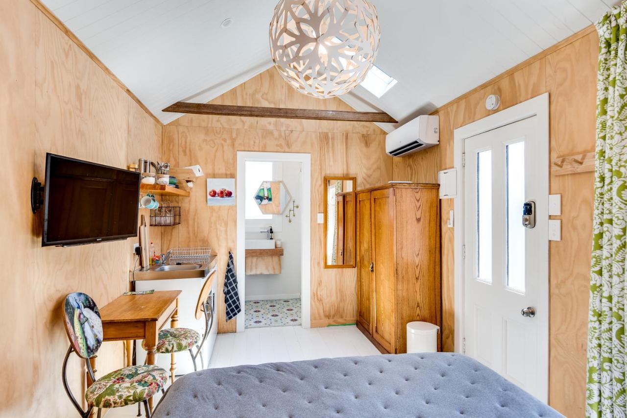 Ahuriri Studio Cottage Нейпиър Екстериор снимка